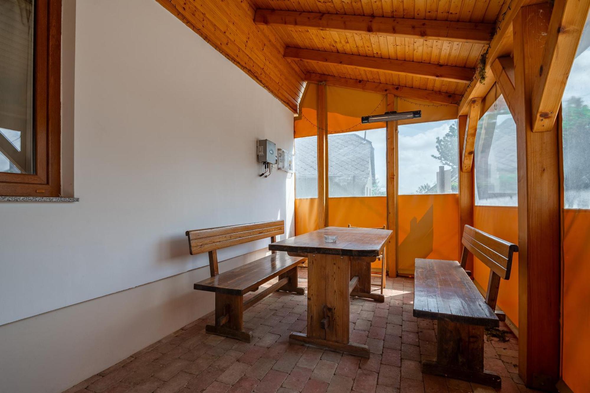 Case de vacanță Foerhenc Wine House & I-ii-iii